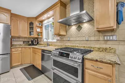 31 Winthrop Drive, Manalapan Township, NJ 07726 - Photo 25