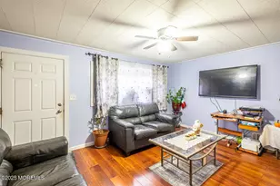 28 Baylor St, Toms River Township, NJ 08757 - Photo 9