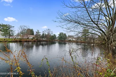 84 Parkway Drive #B, Freehold, NJ 07728 - Photo 3