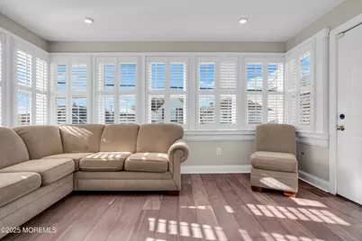 113 W Roberts Avenue, Wildwood, NJ 08260 - Photo 5