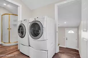 113 W Roberts Ave, Wildwood, NJ 08260 - Photo 13