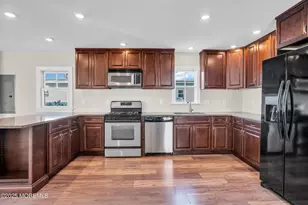 113 W Roberts Ave, Wildwood, NJ 08260 - Photo 9