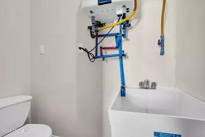 113 W Roberts Avenue, Wildwood, NJ 08260 - Photo 29