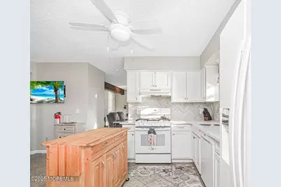 1001 Painter Pt, Lanoka Harbor, NJ 08734 - Photo 25