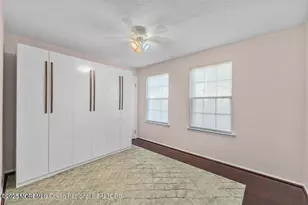 237 Wycoff Way W, East Brunswick Township, NJ 08816 - Photo 21