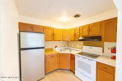 9 Hamilton Lane #C, Whiting, NJ 08759 - Photo 7