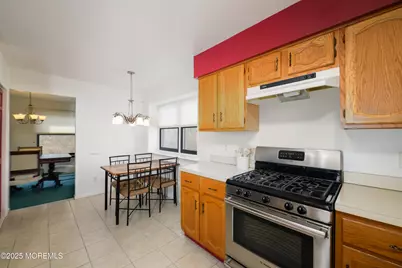 85 Starlight Road, Howell Township, NJ 07731 - Photo 7