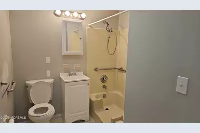 1700 Nj 37 W #121-02, Toms River Township, NJ 08757 - Photo 5