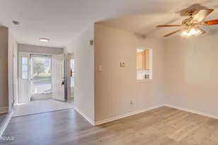 27 Haverford Ct, Freehold, NJ 07728 - Photo 11