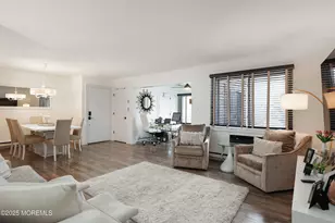 126 Manchester Ct, Red Bank, NJ 07701 - Photo 3
