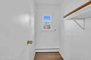 49 Laurel Pl, Eatontown, NJ 07724 - Photo 9