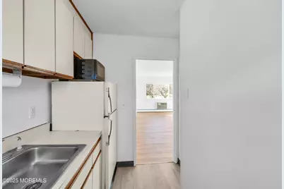 49 Laurel Place #A, Eatontown, NJ 07724 - Photo 7