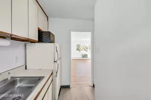 49 Laurel Pl, Eatontown, NJ 07724 - Photo 7