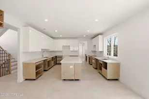 109 Legacy Ct, Lakewood, NJ 08701 - Photo 9