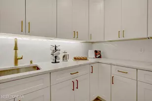 750 Holmdel Rd, Holmdel, NJ 07733 - Photo 23