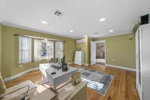 22 Denise Ct, Manalapan Township, NJ 07726 - Photo 15