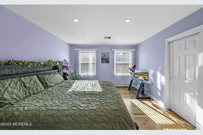 22 Denise Court, Manalapan Township, NJ 07726 - Photo 47