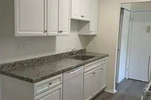 82 Amberly Dr, Manalapan Township, NJ 07726 - Photo 3