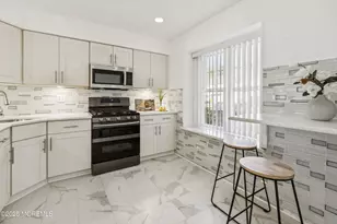 117 Joan Ct, Jackson, NJ 08527 - Photo 3