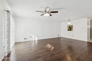 117 Joan Ct, Jackson, NJ 08527 - Photo 9