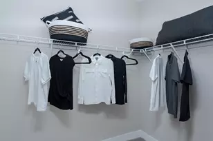 27102 Radford Ct, Monroe Township, NJ 08831 - Photo 5