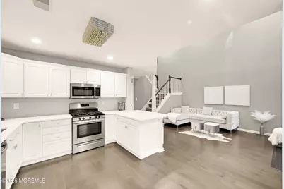 25 Sunningdale Circle, Manalapan Township, NJ 07726 - Photo 17