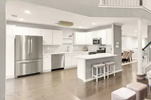 25 Sunningdale Cir, Manalapan Township, NJ 07726 - Photo 19