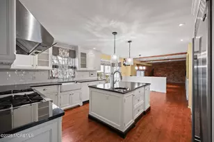 41 Thomas Dr, Manalapan Township, NJ 07726 - Photo 29