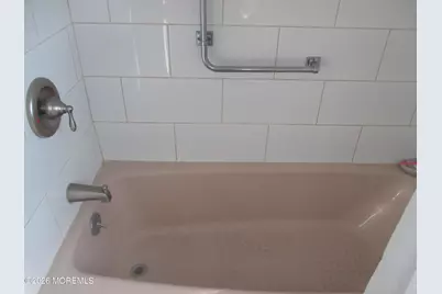 678 New Castle Court #B, Lakewood, NJ 08701 - Photo 19