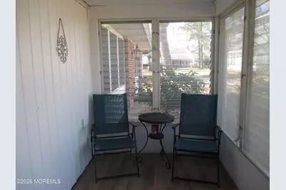 678 New Castle Court #B, Lakewood, NJ 08701 - Photo 3