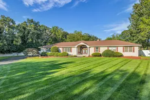 527 Eagle Point Dr, Toms River Township, NJ 08753 - Photo 3