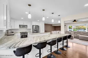 37 Glenbrook Rd, Freehold, NJ 07728 - Photo 3