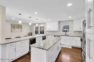 37 Glenbrook Rd, Freehold, NJ 07728 - Photo 19