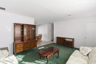 7 Nebraska Dr, Matawan, NJ 07747 - Photo 5