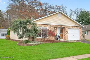 22 Rushmore Dr, Brick, NJ 08724 - Photo 1