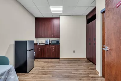 500 Park Avenue #200, Manalapan Township, NJ 07726 - Photo 41