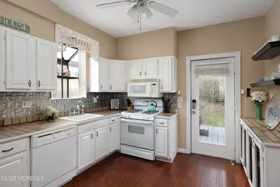 75 Portland Road, Highlands, NJ 07732 - Photo 15