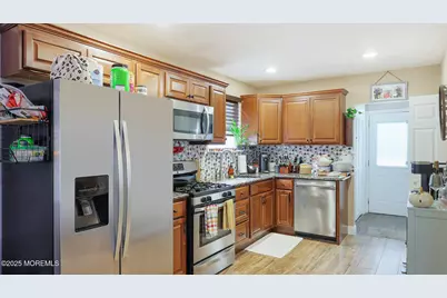 15 Walters Street, Keansburg, NJ 07734 - Photo 9