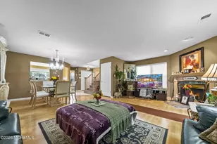 33 Oliver Ct, Freehold, NJ 07728 - Photo 11