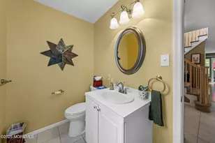 33 Oliver Ct, Freehold, NJ 07728 - Photo 13