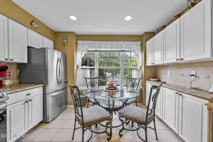 33 Oliver Ct, Freehold, NJ 07728 - Photo 5