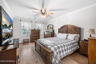 24 Calle De Elvira, Freehold, NJ 07728 - Photo 17