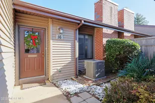 16 Concord Ct, Red Bank, NJ 07701 - Photo 15