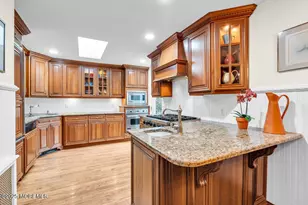 40 Buena Vista Ave, Fair Haven, NJ 07704 - Photo 5