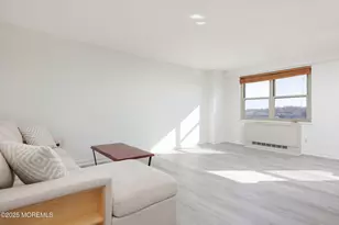 28 Riverside Ave, Red Bank, NJ 07701 - Photo 11