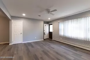 23 Burlington Ct, Toms River Township, NJ 08757 - Photo 9