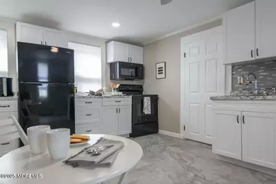 127 Sixth Street, Hazlet Township, NJ 07734 - Photo 19