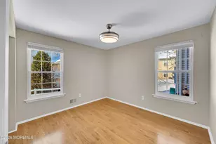 157 Tulip Ln, Freehold, NJ 07728 - Photo 15