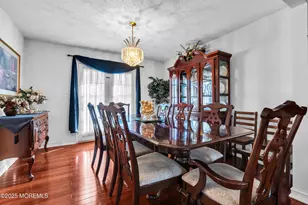 8 Hialeah Ct, Howell Township, NJ 07731 - Photo 11