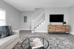 33 Grove Pl, Keansburg, NJ 07734 - Photo 3